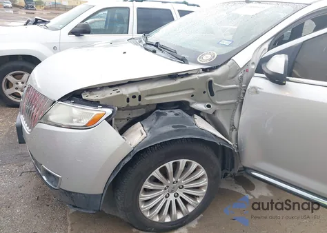 2013 Lincoln Mkx z USA, uszkodzony, nr VIN 2LMDJ6JK1DBL28176